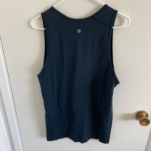 Lulu lemon tank - Size M